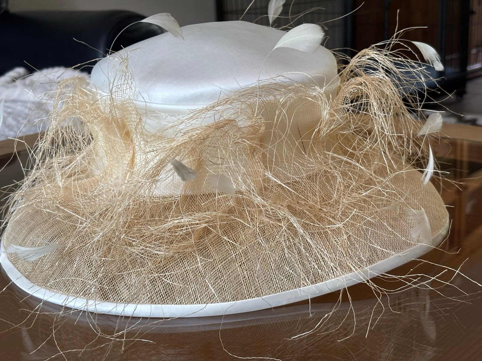 Elegante Trouwhoed voor Dame - Hoofdomvang 55cm, Kleding | Dames, Hoeden en Petten, Zo goed als nieuw, Hoed, Ophalen