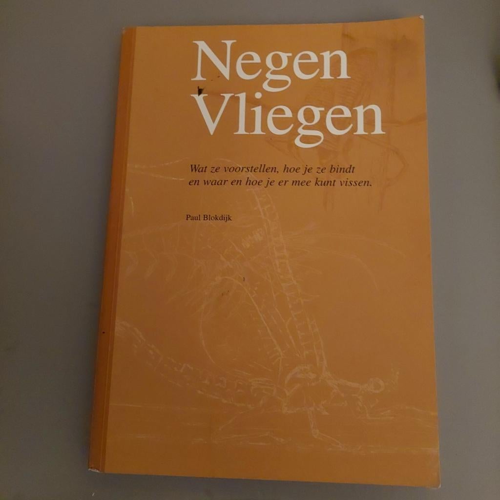 Negen Vliegen: Vliegbinden en Vissen door Paul Blokdijk, Watersport en Boten, Hengelsport | Vliegvissen, Ophalen of Verzenden