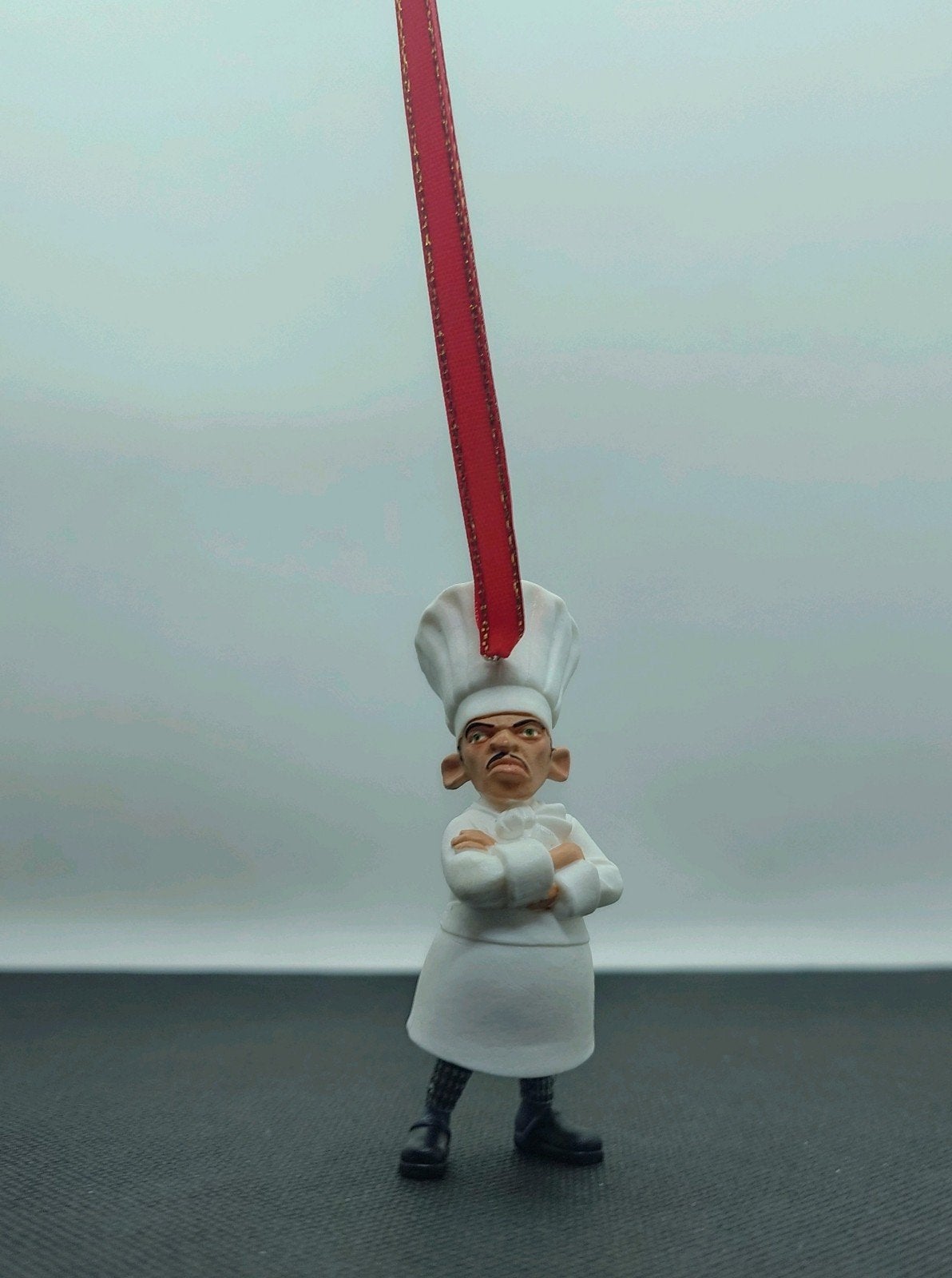 Disney Ratatouille Skinner kerst ornament hanger kerstbal, Verzamelen, Disney, Ophalen of Verzenden, Nieuw