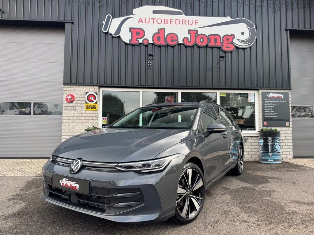 Volkswagen GOLF 8.5 1.5 eTSI LIFE DSG ACC Wegklapbare Trekha, Auto's, Automaat, Euro 6, 4 cilinders, 19 km/l