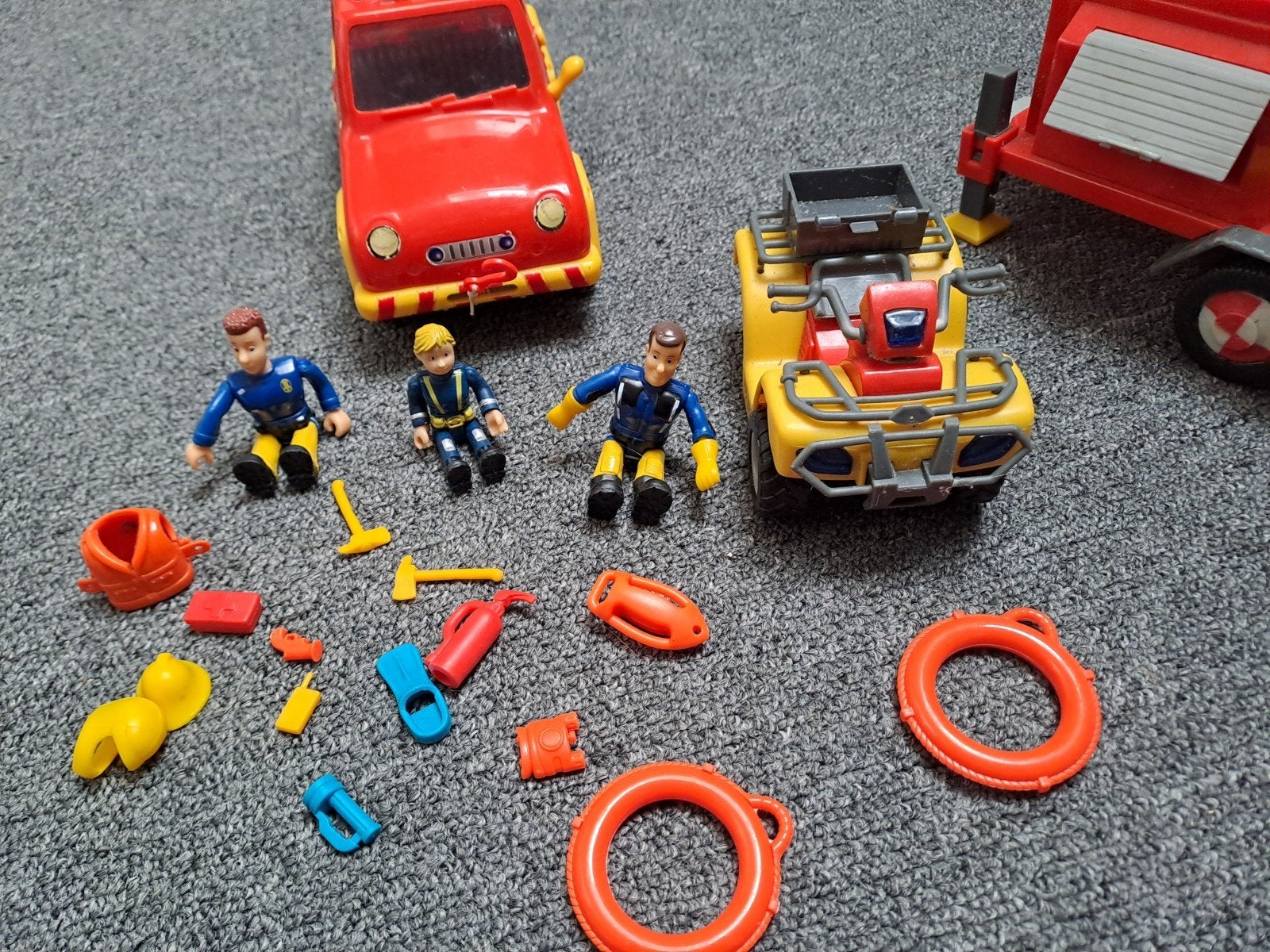 Brandweerman Sam speelgoedset met voertuigen en figuren, Ophalen of Verzenden, Gebruikt