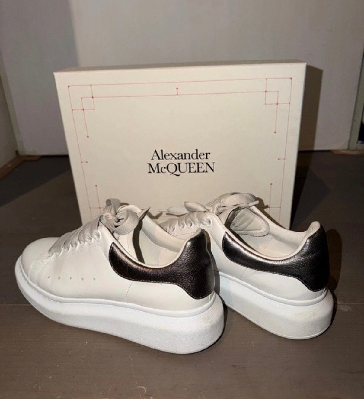 Alexander McQueen sneakers maat 38, Ophalen of Verzenden, Gedragen, Wit, Sneakers of Gympen