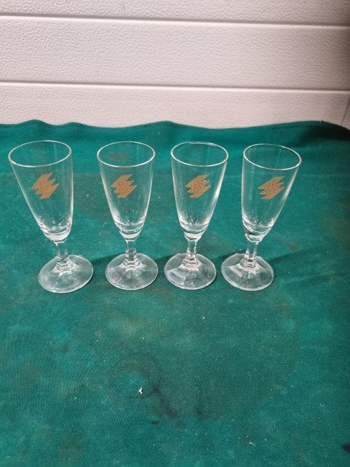 likeur glaasjes vier stuks, Verzamelen, Glas en Borrelglaasjes, Ophalen of Verzenden, 'T Olde Gre-j, Info@toldegrej.nl, Endepoelstraat 20f Didam