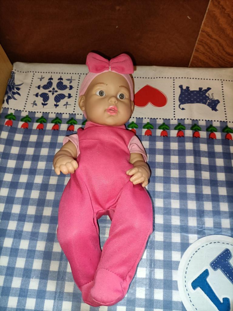 Baby pop met haarband en roze pakje 30 cm groot, Ophalen of Verzenden, Zo goed als nieuw, Babypop