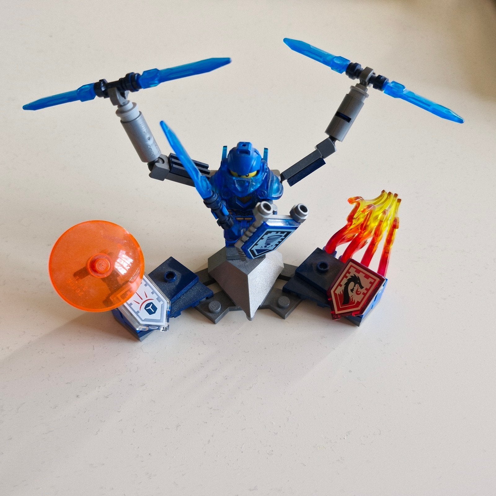 Lego Nexo Knights set 70330 Clay met instructieboekje, Compleet, Overige thema's, Lego, Ophalen of Verzenden