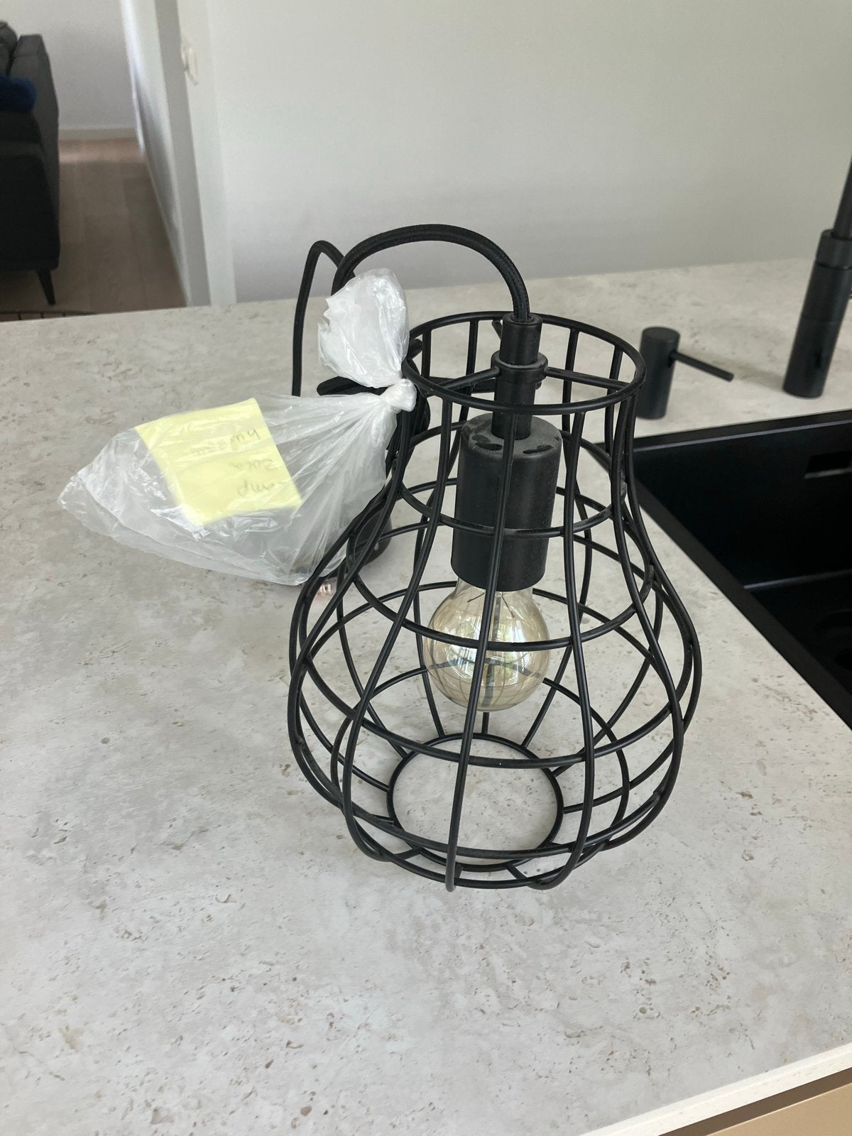 Moderne zwarte hanglamp met LED bol - It's About RoMi, Ophalen, Zo goed als nieuw, Metaal, Minder dan 50 cm