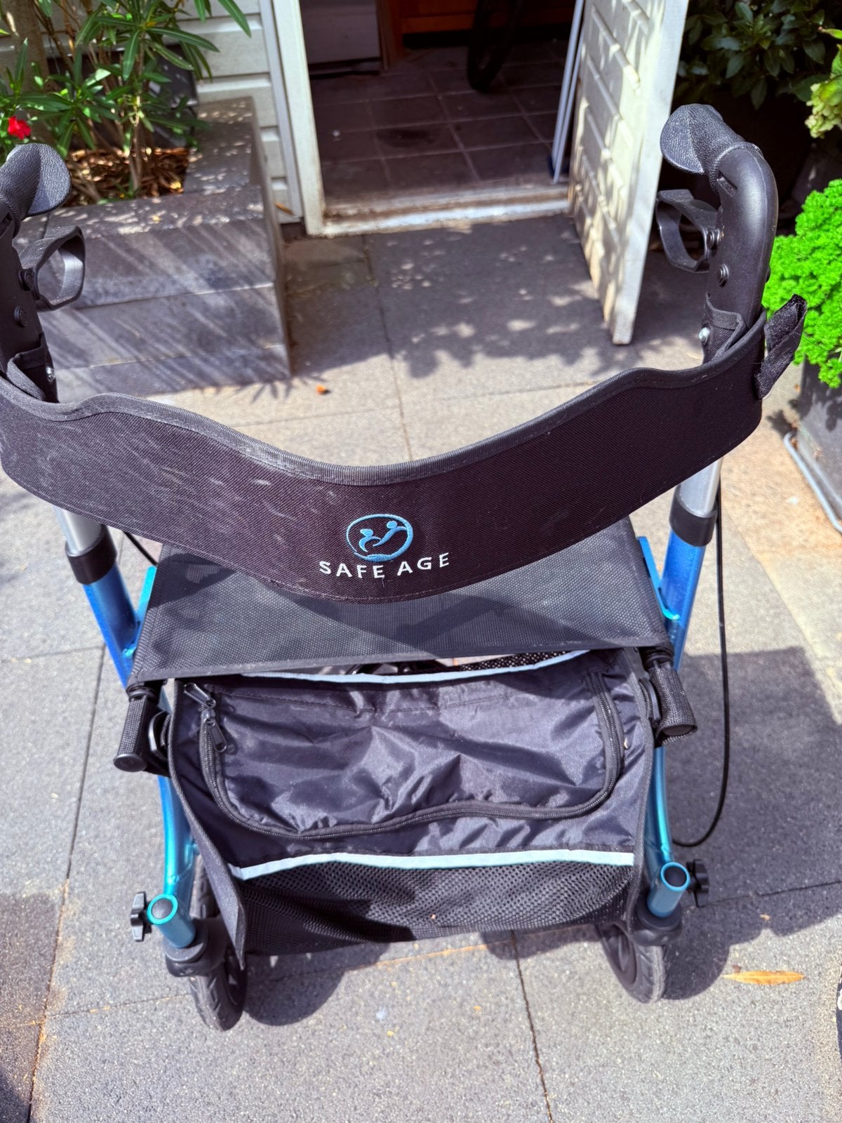 Rollator lichtgewicht, Ophalen, Lichtgewicht, Zo goed als nieuw