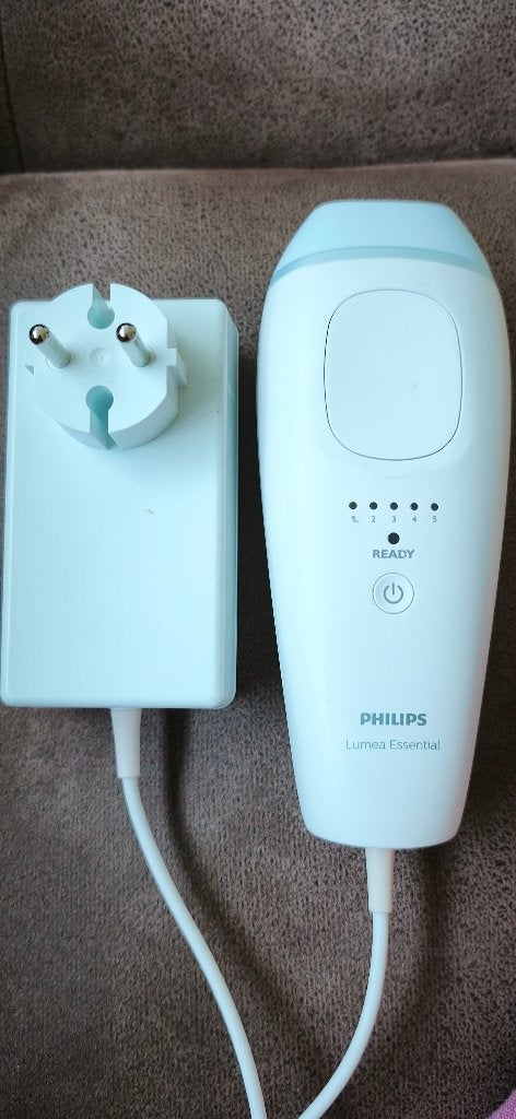 Philips Lumea Essential IPL Lichtontharingsapparaat – ZGAN, Verzenden, Zo goed als nieuw, Scheren en Epileren