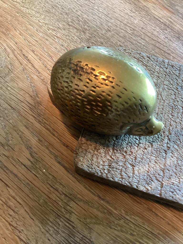 Egeltje messing, Verzamelen, Ophalen of Verzenden, Gebruikt, Dier