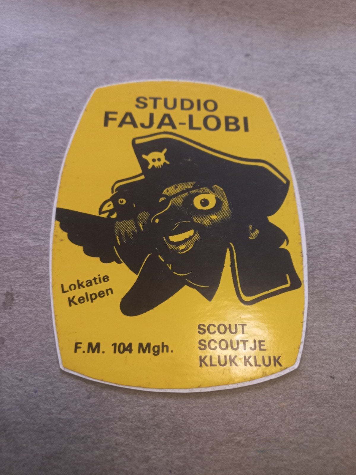 Vintage Studio Faja-Lobi sticker - Piraat met papegaai, Ophalen of Verzenden, Gebruikt