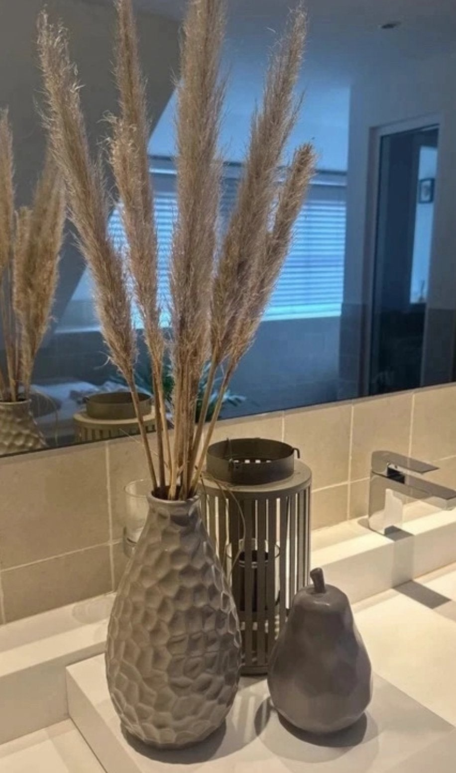 Luxury set taupe  vaas+ pluimen,windlicht,tulpenvaad, peer, Ophalen of Verzenden, Nieuw, Beige