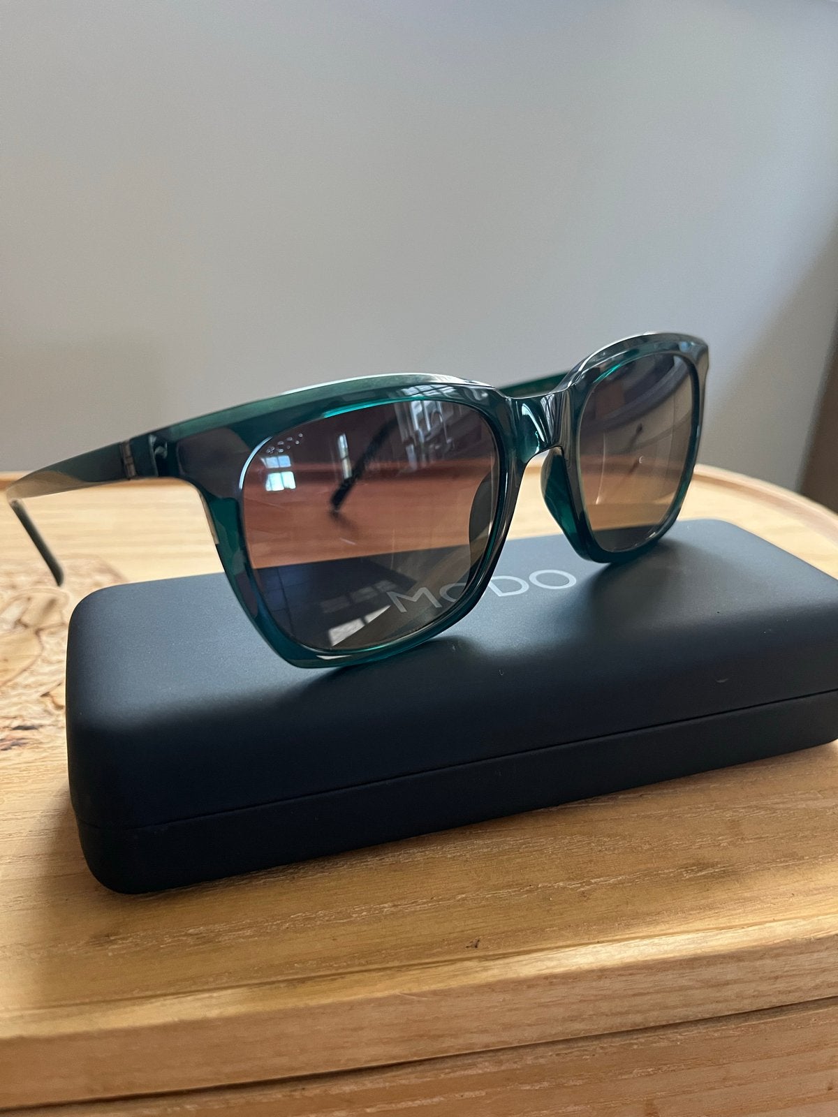 Modo Zonnebril Model 705 Teal R1000 + Titanium, Sieraden, Tassen en Uiterlijk, Zonnebrillen en Brillen | Dames, Overige merken