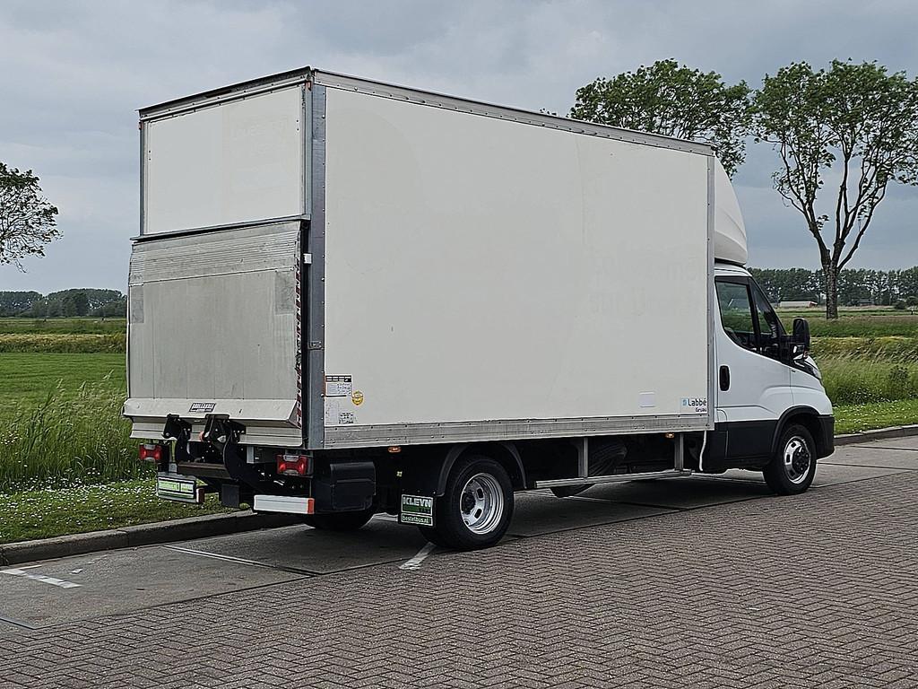 IVECO DAILY 35C16 bakwagen laadklep!, Auto's, Automaat, Gebruikt, Euro 6, 156 pk