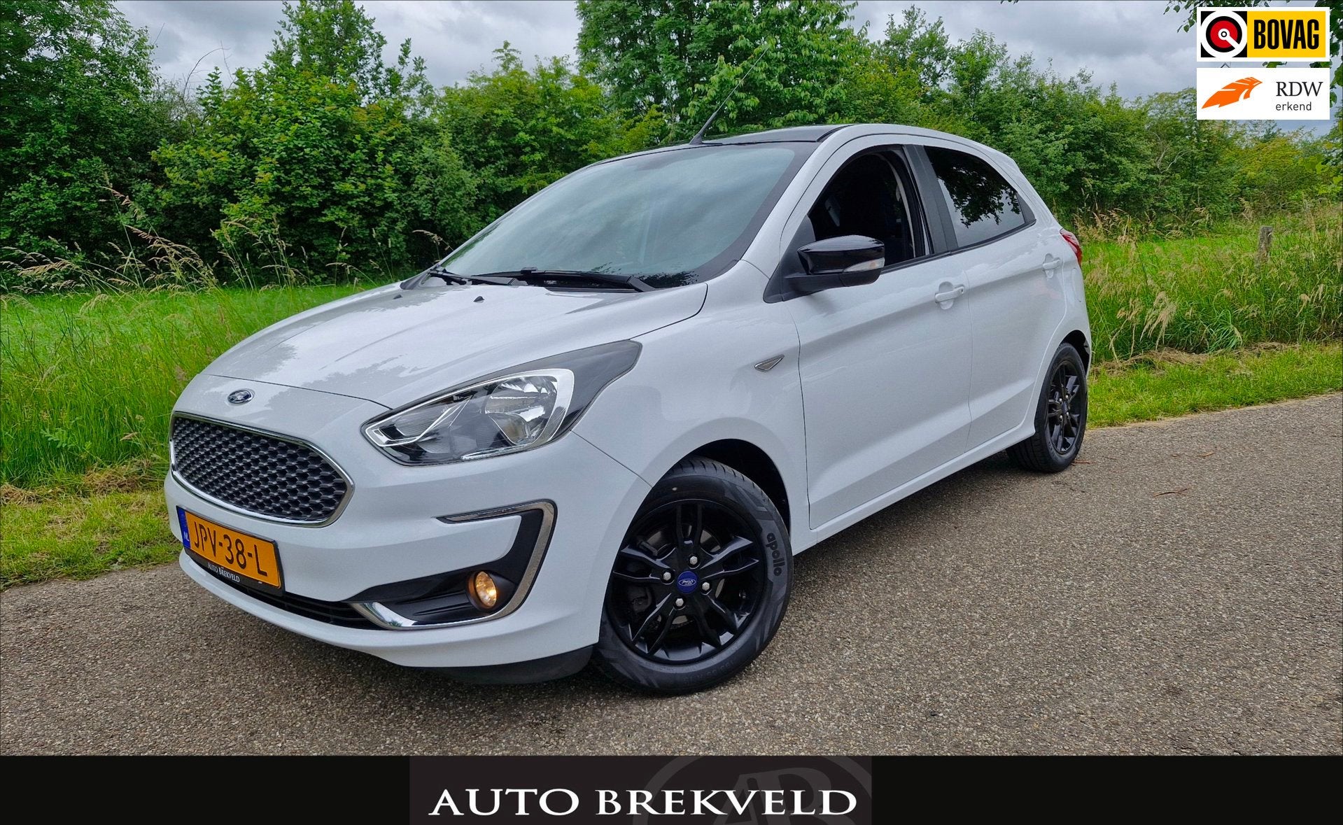 Ford KA+ 1.2 Trend Ultimate Black 85PK | Rijklaar | Airco |, Voorwielaandrijving, Stof, Gebruikt, 1041 kg
