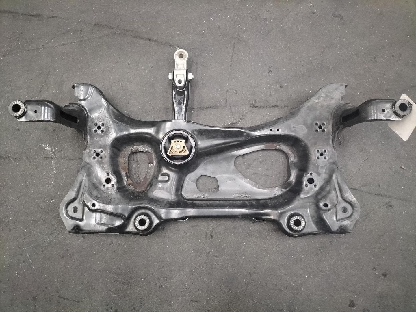VOLKSWAGEN GOLF BQ1 Golf VII 11/16-01/20 SUBFRAME VOOR 2019, Ophalen of Verzenden, Gebruikt, Stiba lid