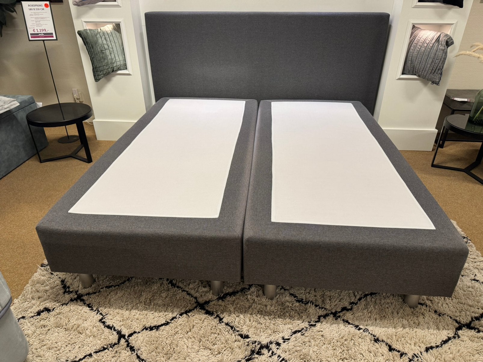 Boxspring Onderstel +Hoofdbord180x200 199,- Direct leverbaar, Ophalen, #Boxspring#Grijs#200#Stof#Bedden#2-Persoons, Mwonenenslapen
