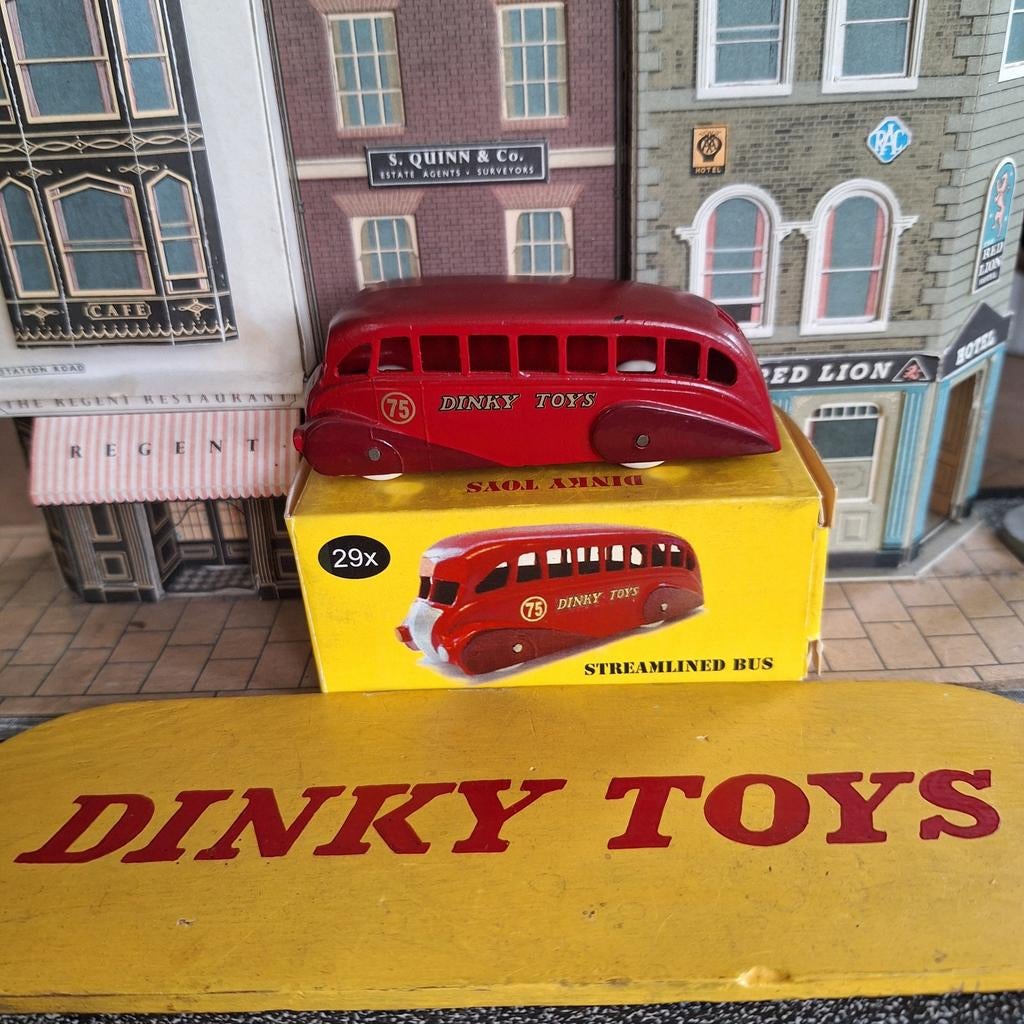 Dinky Toys Streamlined bus No 29x - 75th Anniversary, Verzenden, Zo goed als nieuw, Bus of Vrachtwagen