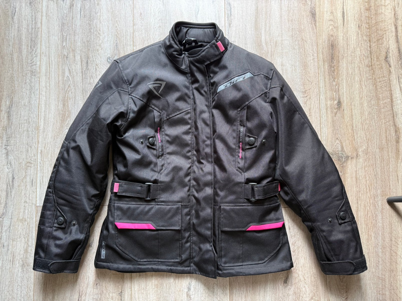 Difi motorjas dames zwart roze mt 42 nieuwstaat, Motoren, Ophalen of Verzenden, Nieuw zonder kaartje, Dames, Jas | textiel
