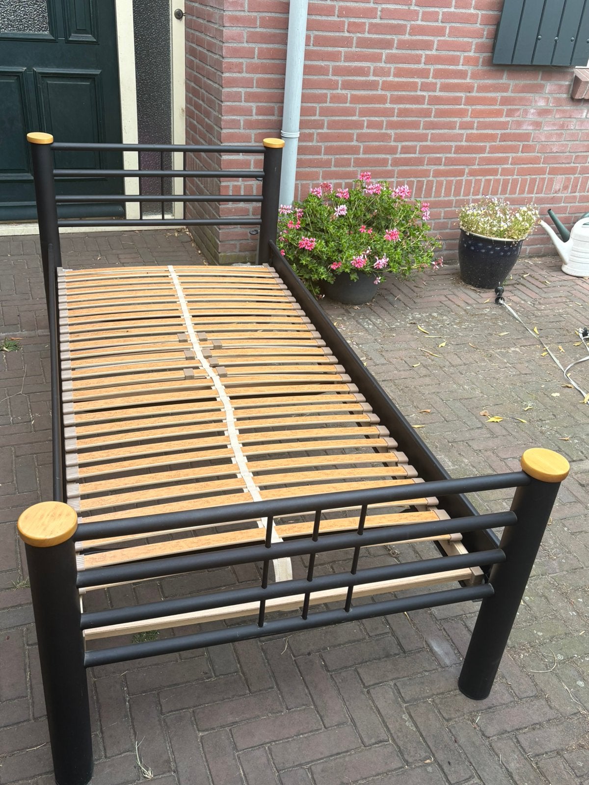 Bed/ eenpersoonsbed, Huis en Inrichting, Slaapkamer | Bedden, Ophalen, Gebruikt, 90 cm, Eenpersoons