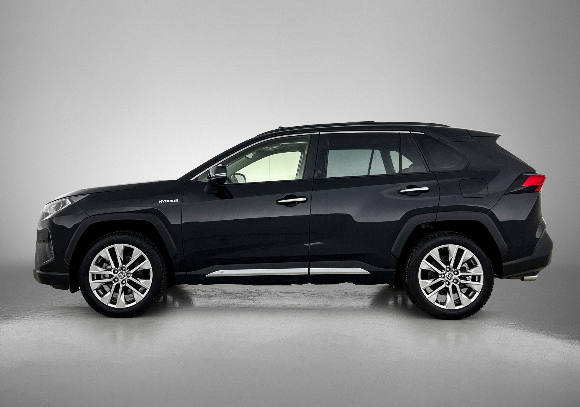 Toyota RAV4 2.5 Hybrid AWD Executive | Navigatie | Leder | P, Automaat, 12 maanden, Gebruikt, Beige