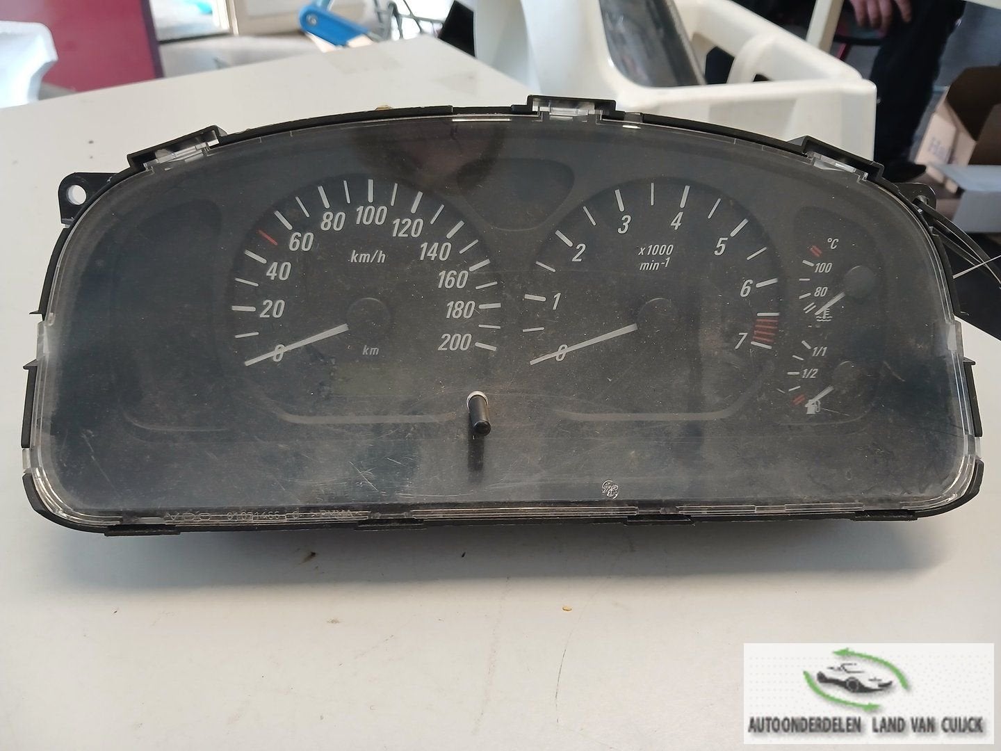 Opel Agila 1.2/16v Km tellerklok '01