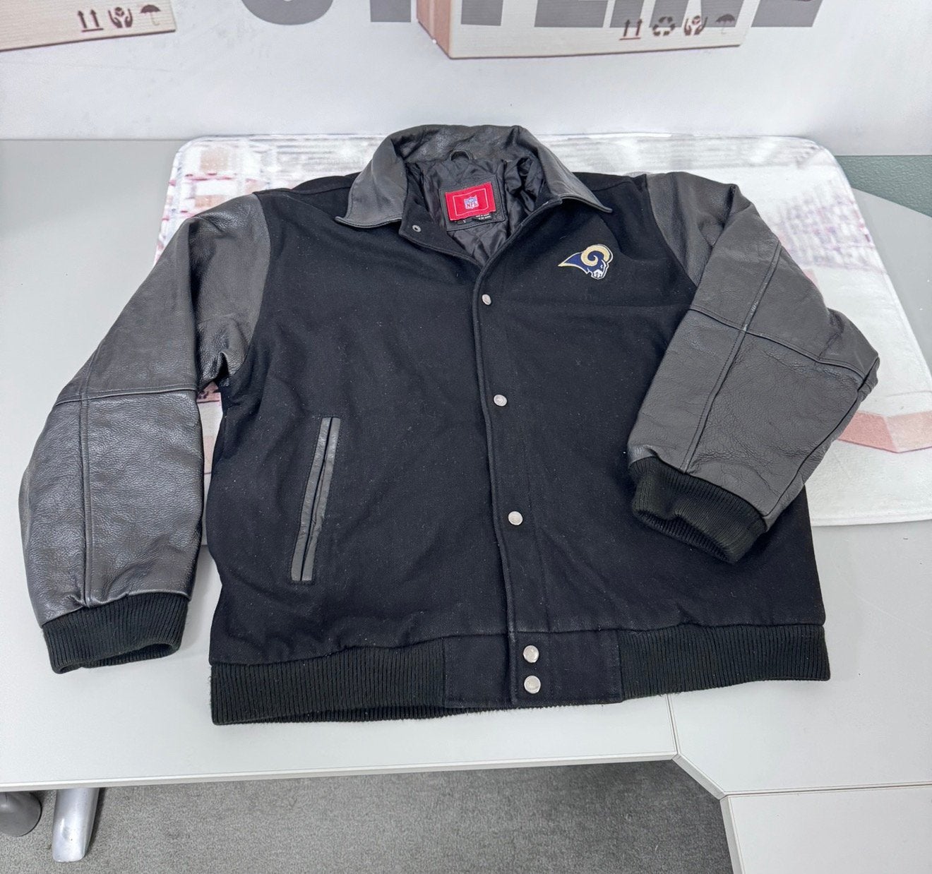 NFL American Football Los Angles Rams jacket L-G vest rugby, Maat 52/54 (L), L, Zwart, Zo goed als nieuw