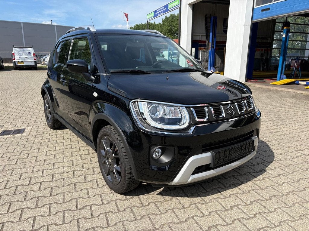Suzuki Ignis 1.2 Smart Hybrid Select Automaat (BOVAG/RIJKLAA, Stof, Gebruikt, Zwart, 4 cilinders