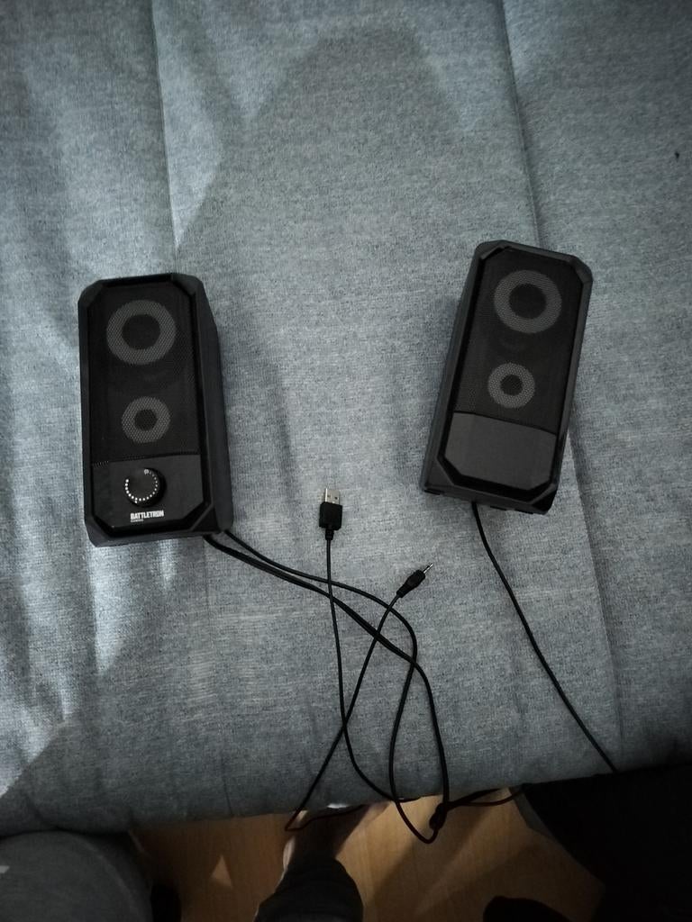 BattleTron Gaming Speakers, Ophalen of Verzenden, Zo goed als nieuw, Audiokanaal 2, Battletron
