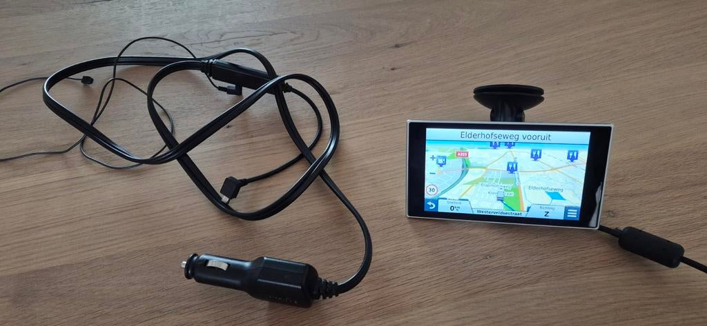 Garmin nüvi 3597 Navigatiesysteem, Ophalen of Verzenden, Zo goed als nieuw