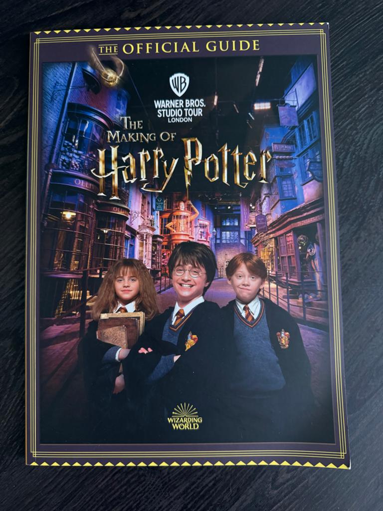 The Making of Harry Potter - The Official Guide, Ophalen of Verzenden, Gelezen, Europa overig