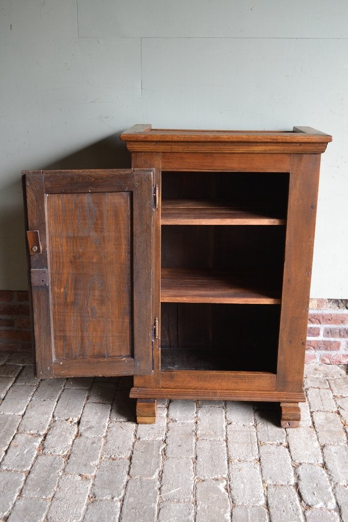 Prachtige antieke eiken houten Spinde kast, broodkast., Verzenden