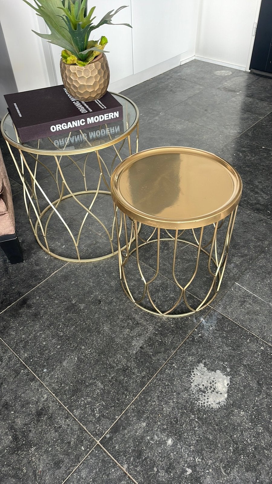 Hotel chic bijzettafeltje s, Minder dan 55 cm, Rond, Zo goed als nieuw, Ophalen