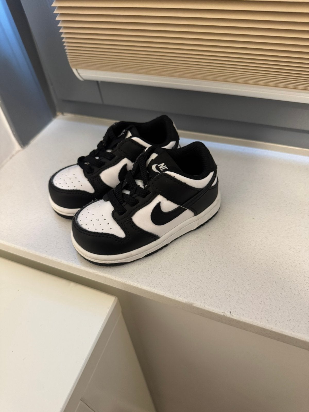 Nike schoenen maat 21, Ophalen, Zo goed als nieuw, Jongetje of Meisje, Schoentjes