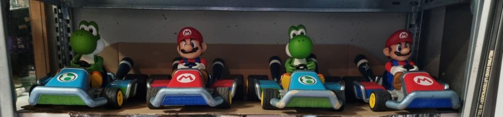 Carrera RC Mario Kart & Yoshi Raceauto's, Ophalen of Verzenden, Gebruikt
