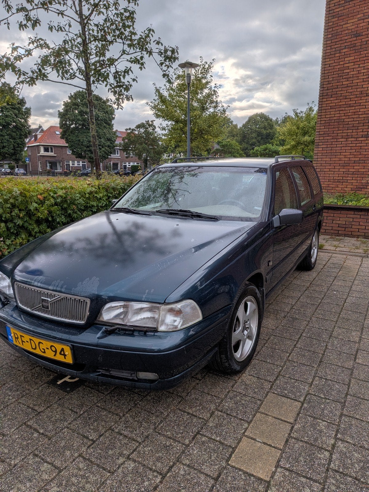 Volvo V70 2.5 1997 Groen, Voorwielaandrijving, 500 kg, 5 cilinders, Groen