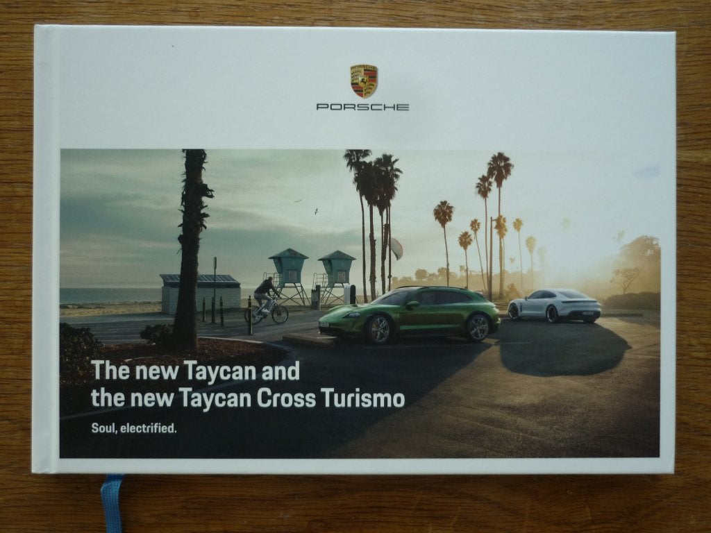 Porsche Taycan/Cross Turismo (2021, Engels/Internationaal), Verzenden, Nieuw, Porsche