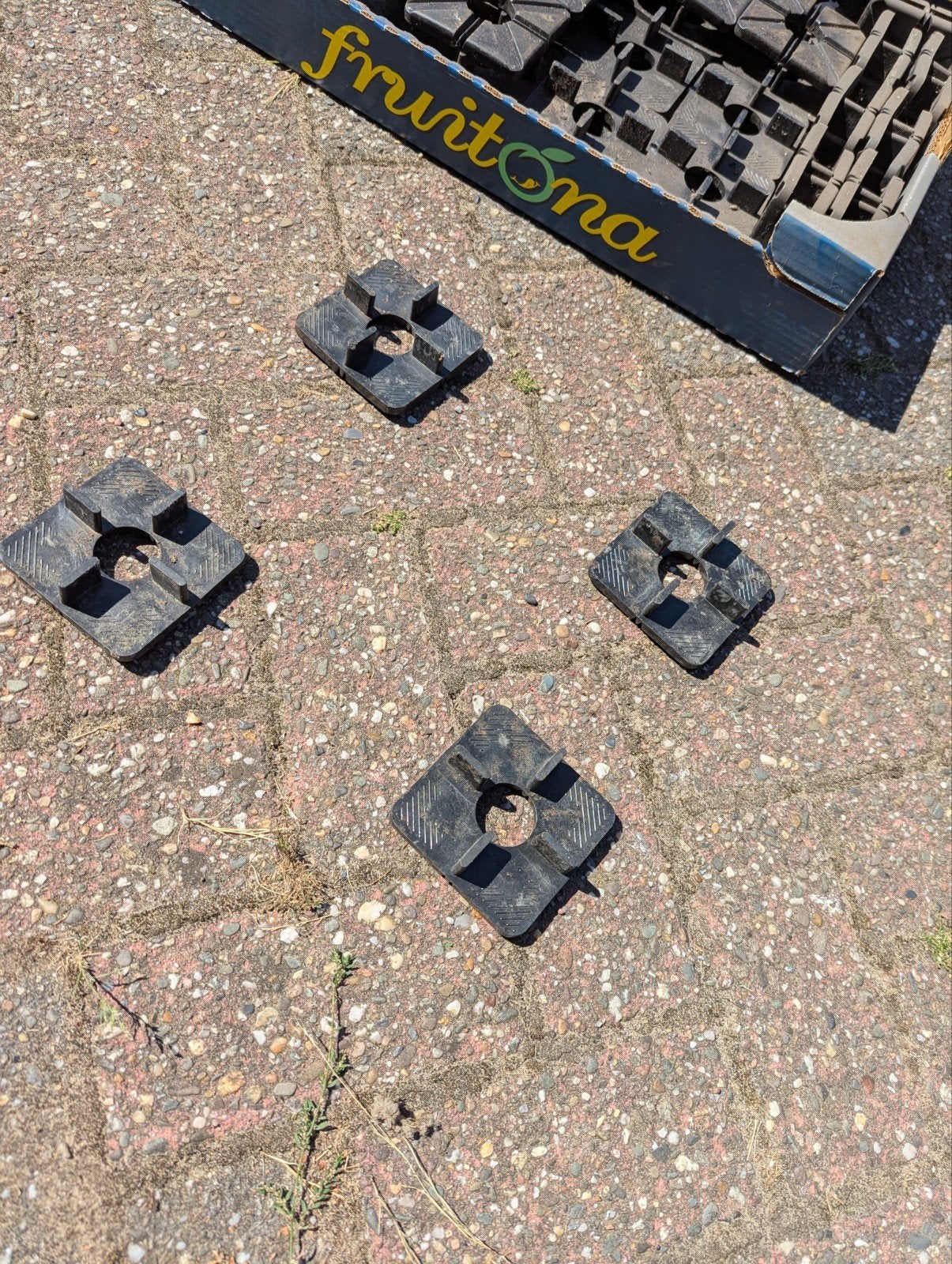 Tegeldragers voor drainagetegels, Ophalen, Gebruikt, Kunststof