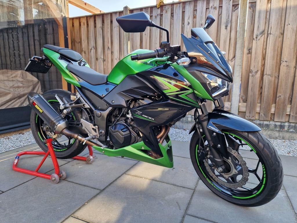 Kawasaki Z300 ABS Performance edition, Motoren, 2 cilinders, Particulier, Minimaal motorrijbewijs A2, 12 t/m 35 kW