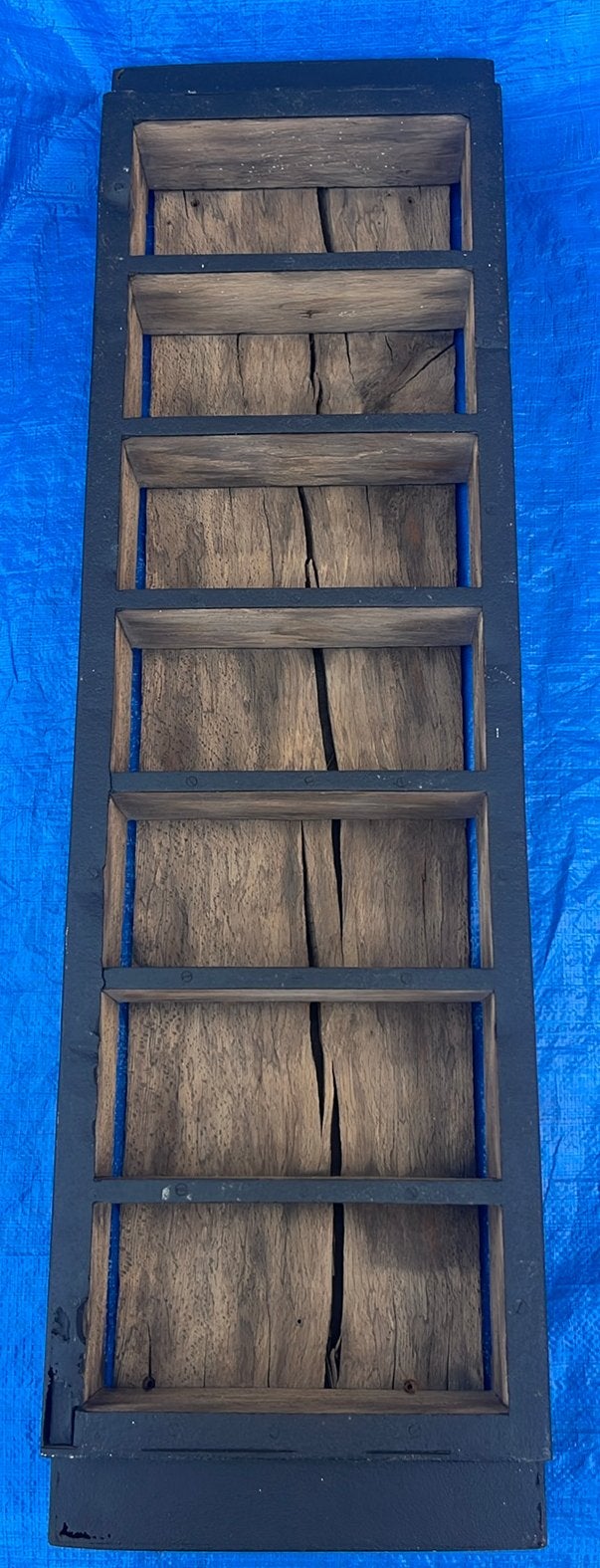 antieke houten steenvorm (of steenmal), Ophalen