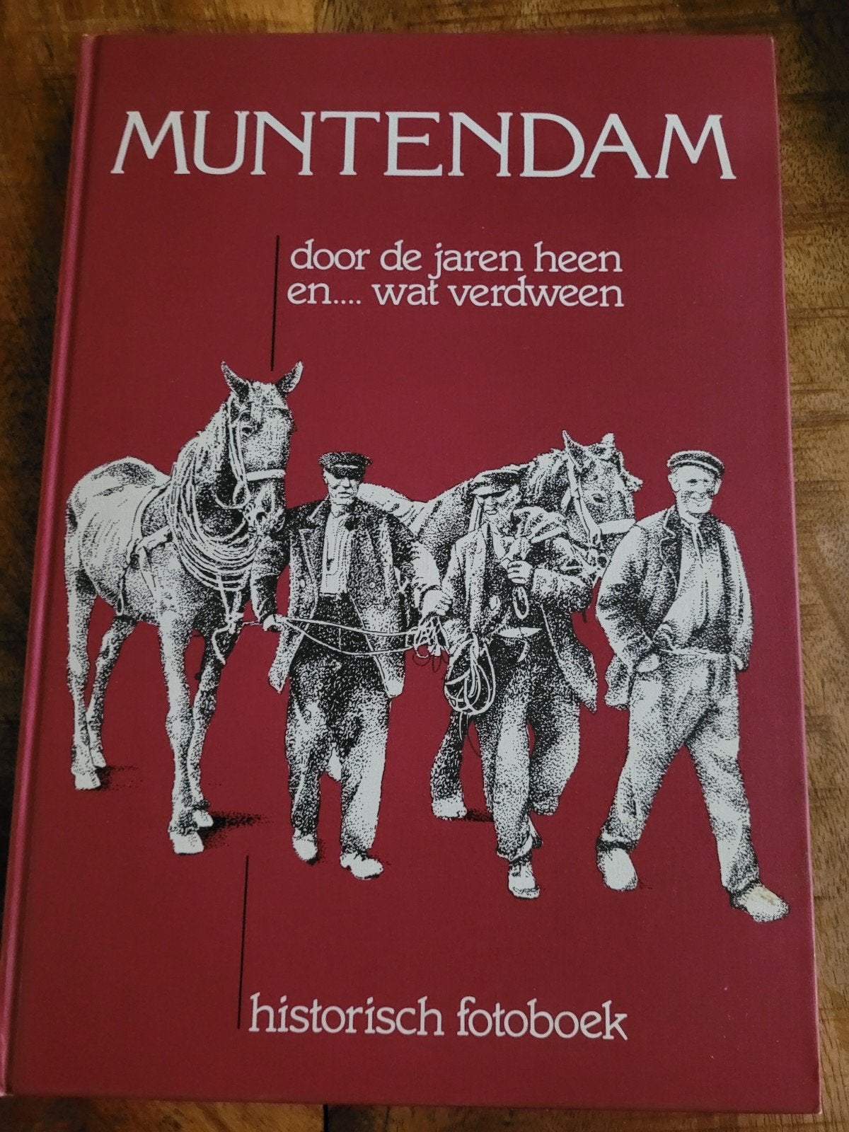 Muntendam boeken., Ophalen, Gelezen
