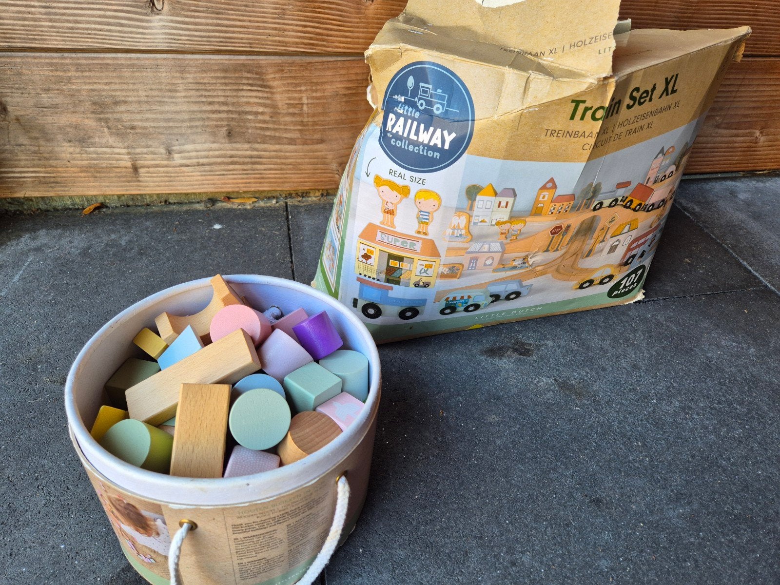 little dutch treinset XL, Kinderen en Baby's, Speelgoed | Houten speelgoed, Ophalen, Zo goed als nieuw