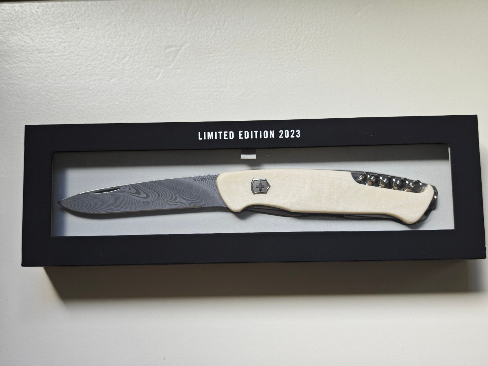 Victorinox Limited Edition 2023 Zakmes - Damascus Staal, Ophalen of Verzenden, Nieuw