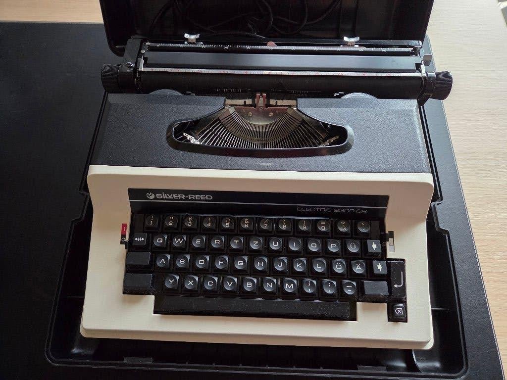 Silver-Reed typemachine, Diversen, Typemachines, Ophalen, Gebruikt