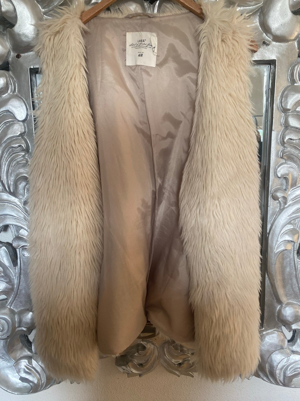 H&M L.O.G.G. Faux Fur Gilet Maat L - Beige, Ophalen of Verzenden, Zo goed als nieuw, Maat 42/44 (L), Beige