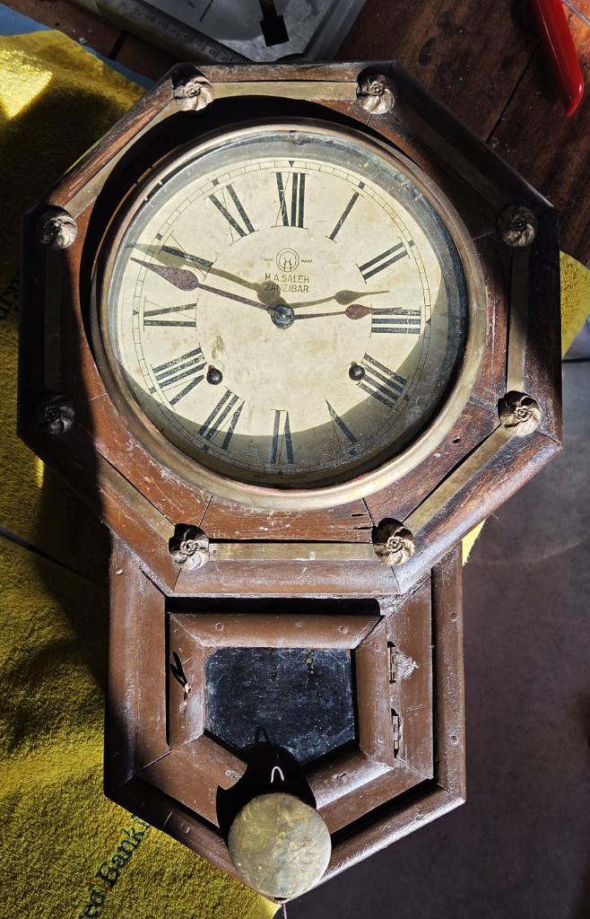 CURIOSA & BROCANTE A'DAM OUD WEST, Ophalen