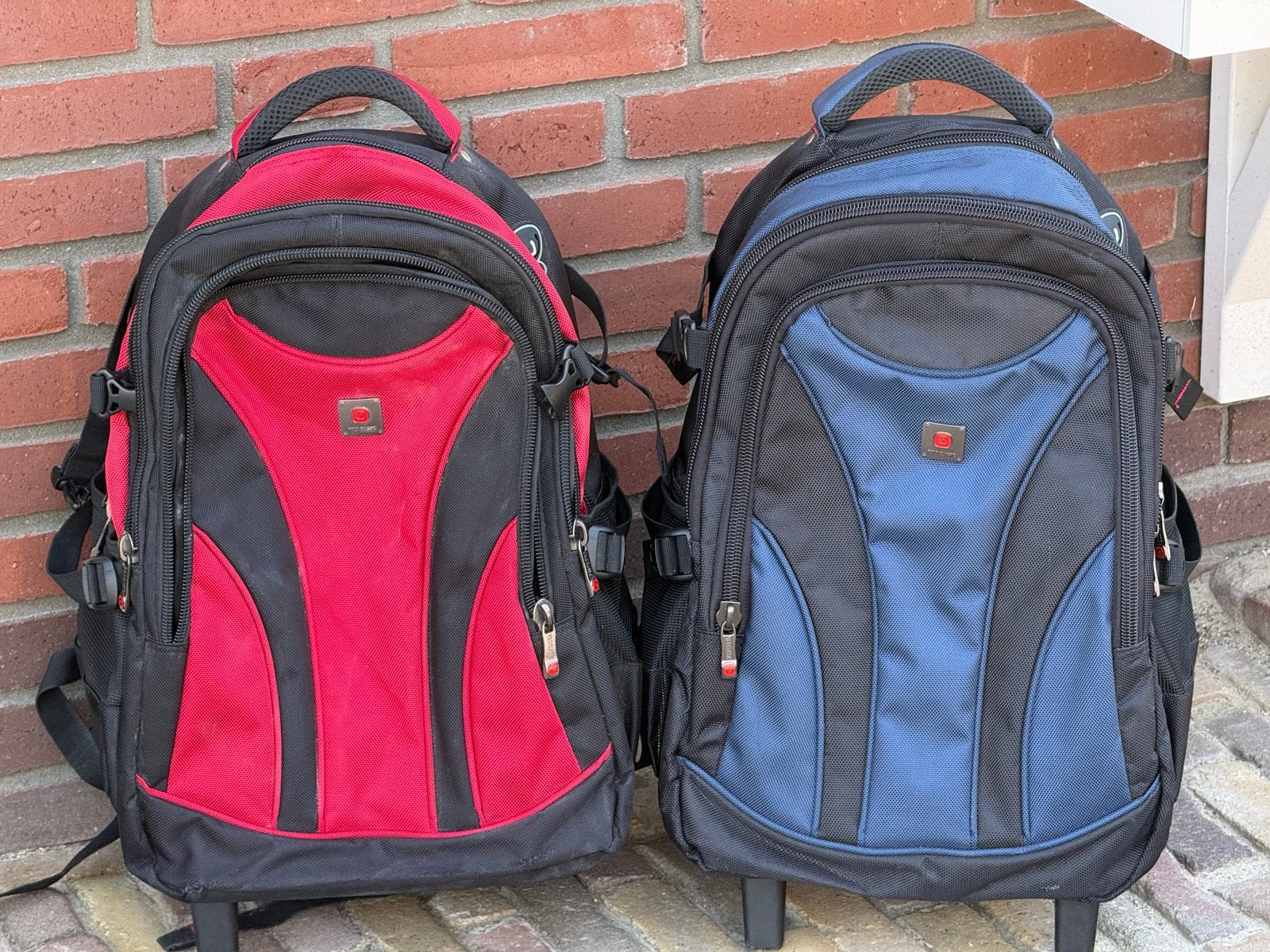 Polo Classic bagpack/laptop trolley. Rood- blauw, Sieraden, Tassen en Uiterlijk, Tassen | Rugtassen, Polo classic, 25 tot 40 cm