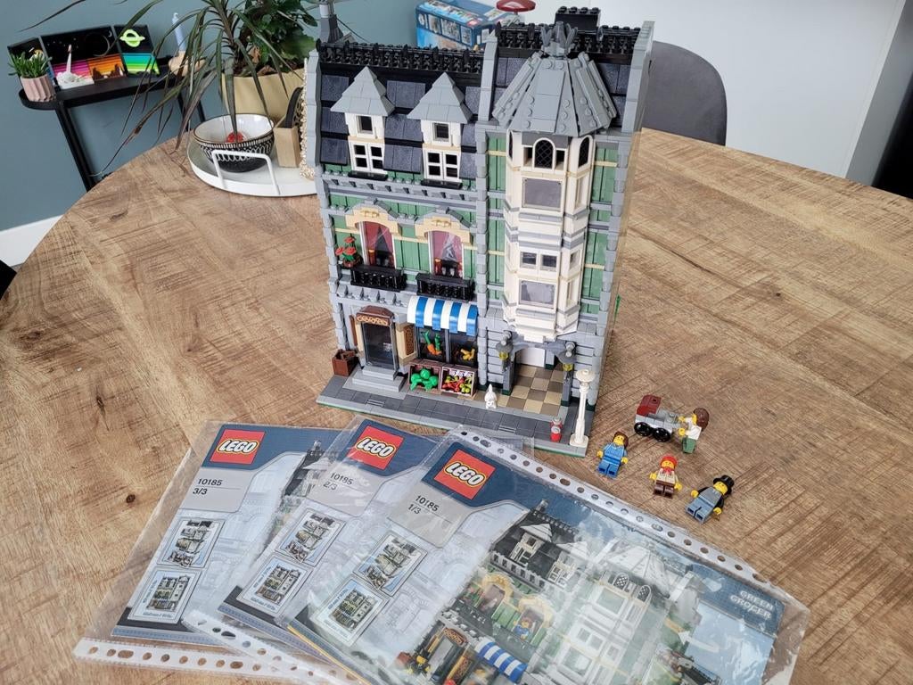 Lego Modular 10185 Green Grocer, Kinderen en Baby's, Speelgoed | Duplo en Lego, Ophalen of Verzenden, Zo goed als nieuw