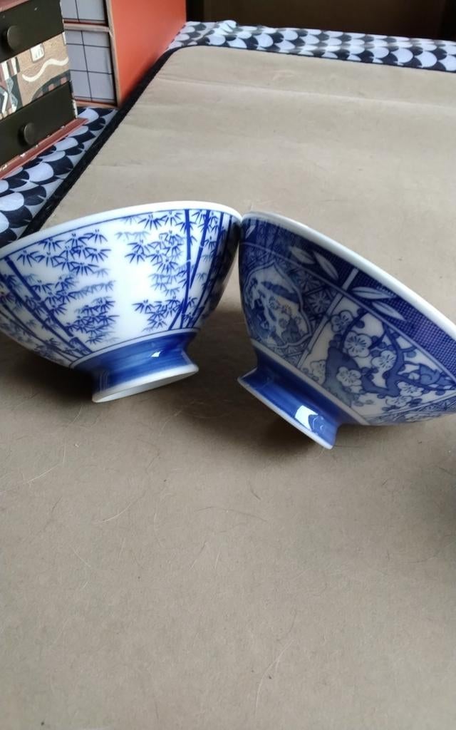 Klassieke Japanse rijstkometjes van porcelein ( chawan ), Antiek en Kunst, Ophalen of Verzenden