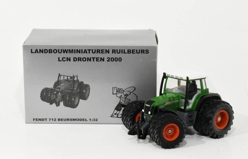 Fendt 712 Vario LCN Beursmodel, Hobby en Vrije tijd, Modelauto's | 1:32, SIKU, Tractor of Landbouw, Nieuw, Nvt