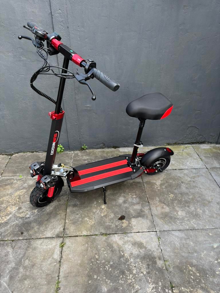 Nieuwe elektrische step 50 km/u 800 Watt afneembaar zadel, Fietsen en Brommers, Steps, Ophalen of Verzenden, Nieuw, Elektrische step (E-scooter)